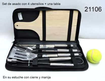 Imagen de SET ASADO X4 UTENSILIOS + TABLA EN ESTUCHE 10.24